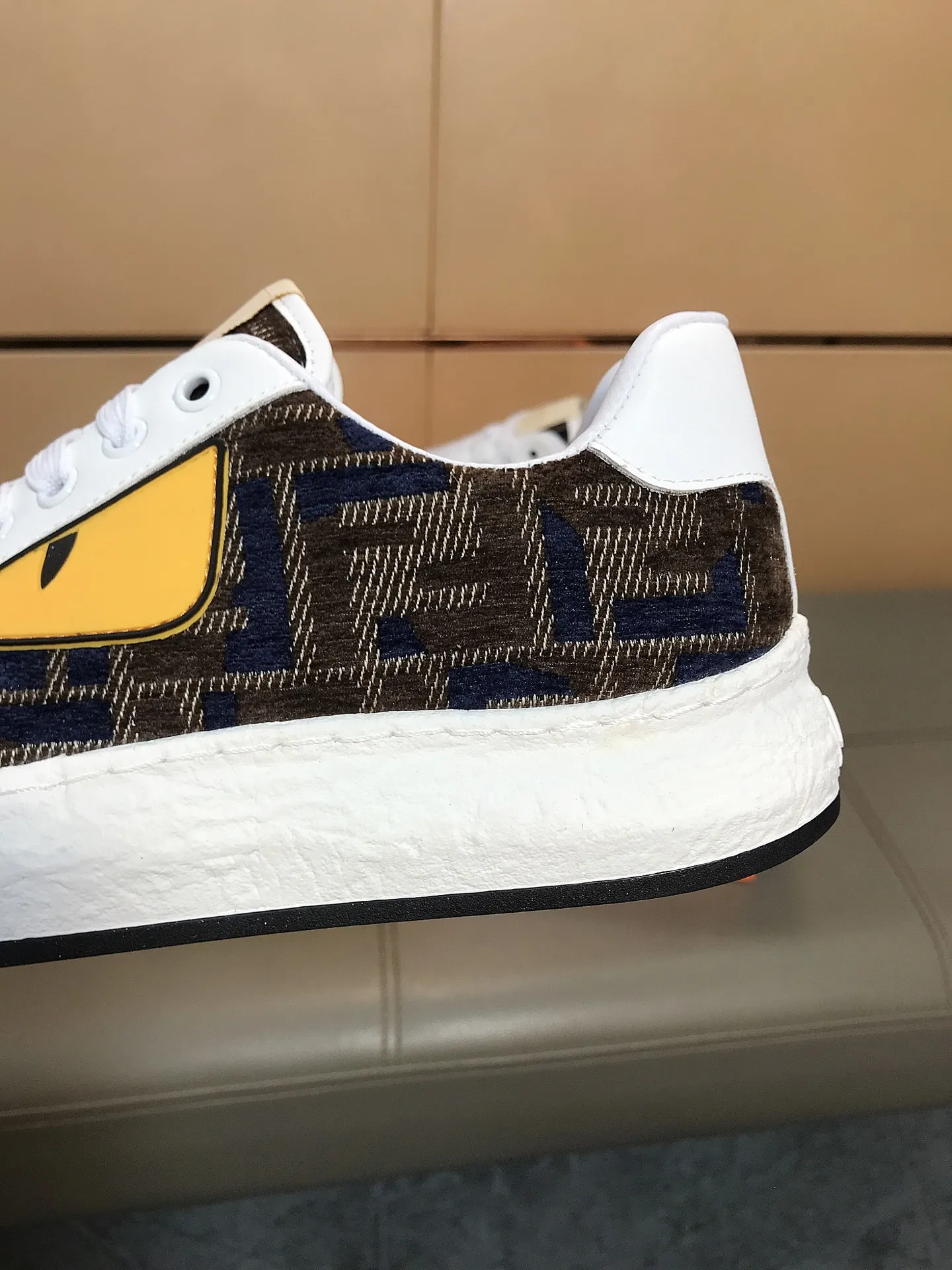 Men's Men's Shoes 230 🔆🔆👉Fendi [Fendi] Men's new low-top casual shoes are on the market🔥The shoe body is made of brand-specific printed fabric + cowhide, sheepskin foot pads, breathable and not covering the feet! Fashionable casual shoes 🙈Outsole is ultra-light, non-slip and wear-resistant👣 Standard size 38-44